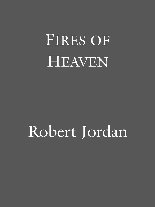 The Fires Of Heaven: 5 (The Wheel of Time)